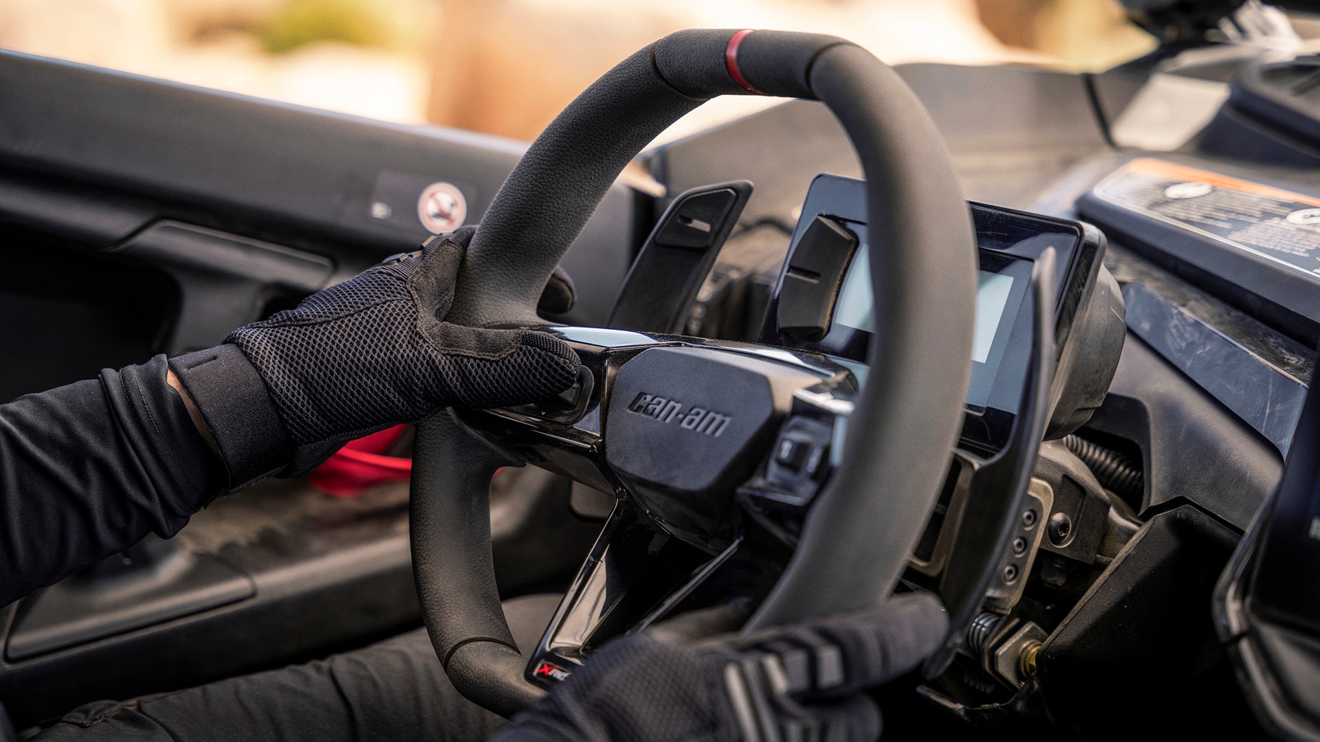 El volante del 2026 Can-Am Maverick R